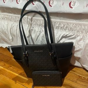Signature Jet Set East West Top Zip Tote W/ Matching Wallet Included